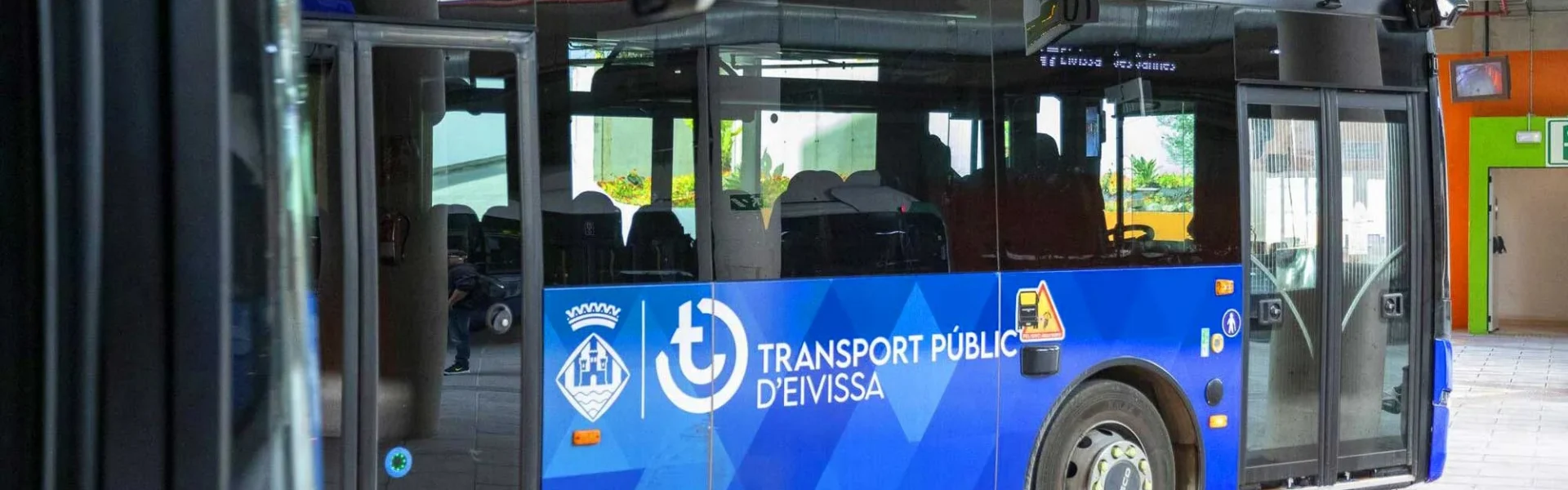 Buses of Ibiza's new public transport service, which began in April. | DI