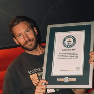 Calvin Harris shows off his Guinness World Records certificate. | @CalvinHarris