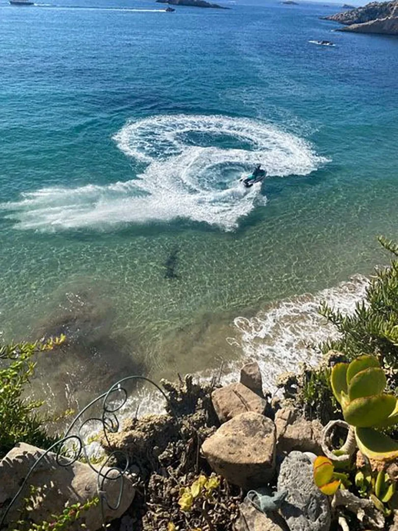 One of the jet skis, close to the shore. | K. S.