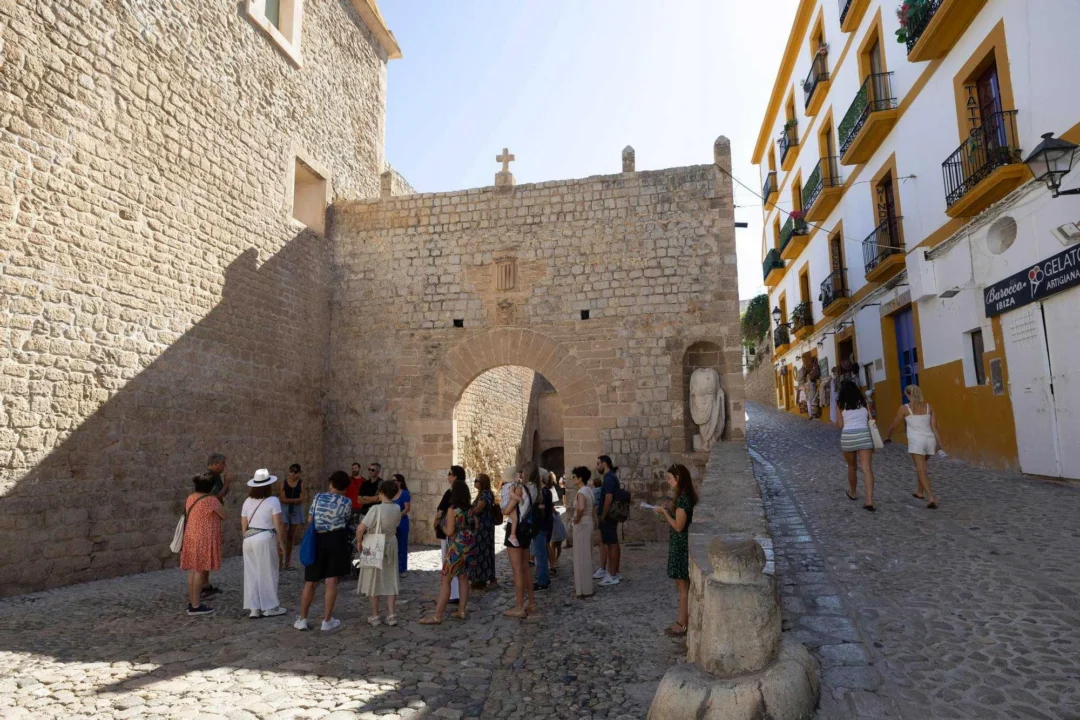 Morning activities of the Nits de Patrimoni | Vicent Marí