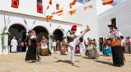 Sant Miquel Celebrates Its Festivities with More Than a Month of Music, Tradition, Sport and Family Activities