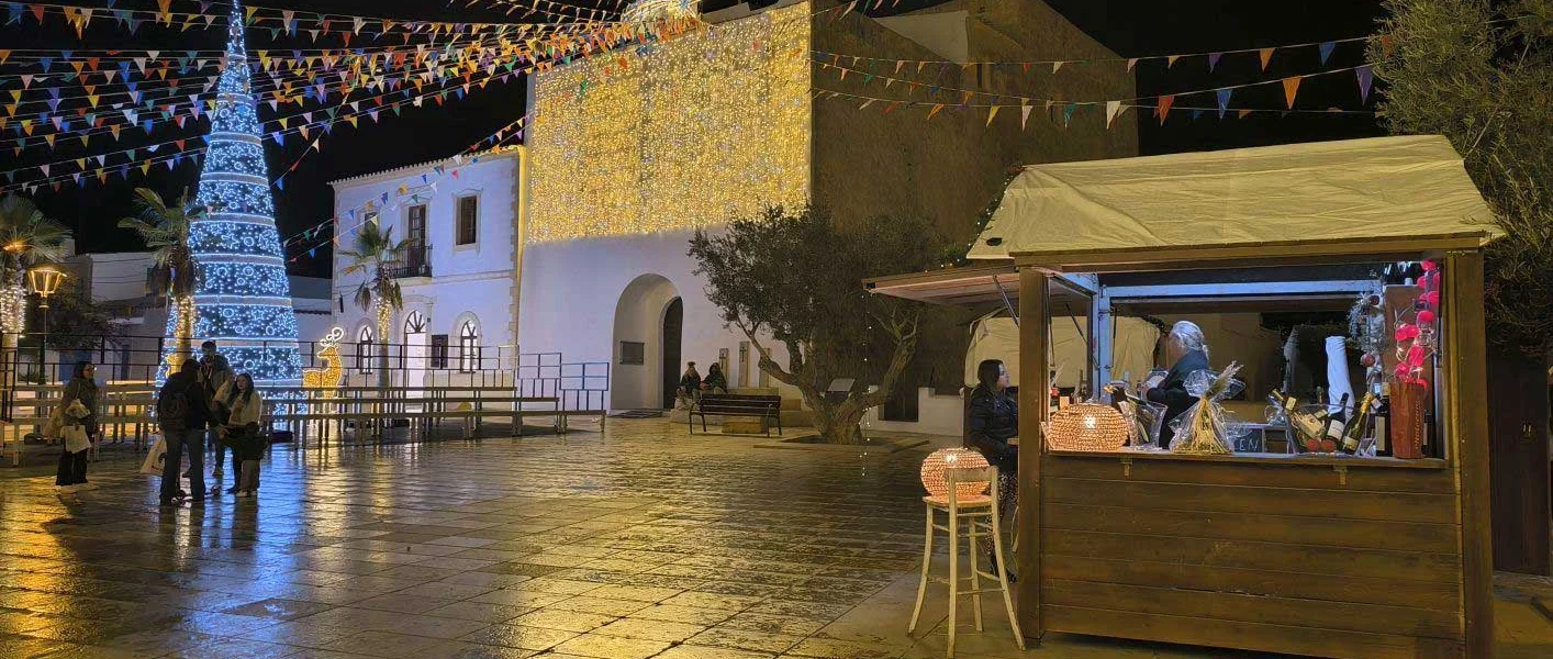 Sant Francesc’s Plaza de la Constitución this past Christmas / P.M.V.