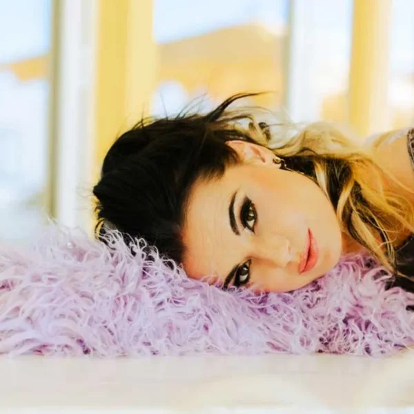 Claudia Ottelli Returns to Her Italian Roots with ‘Quante Volte’