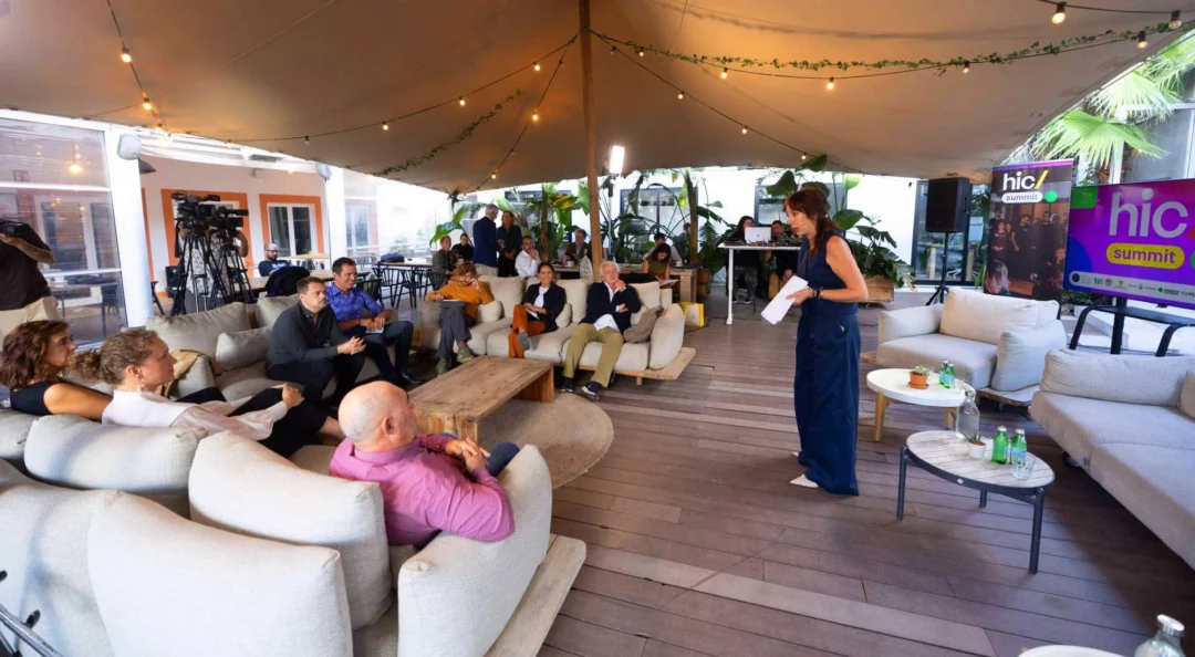 A moment from the event held at The Hub Ibiza. / Vicent Marí