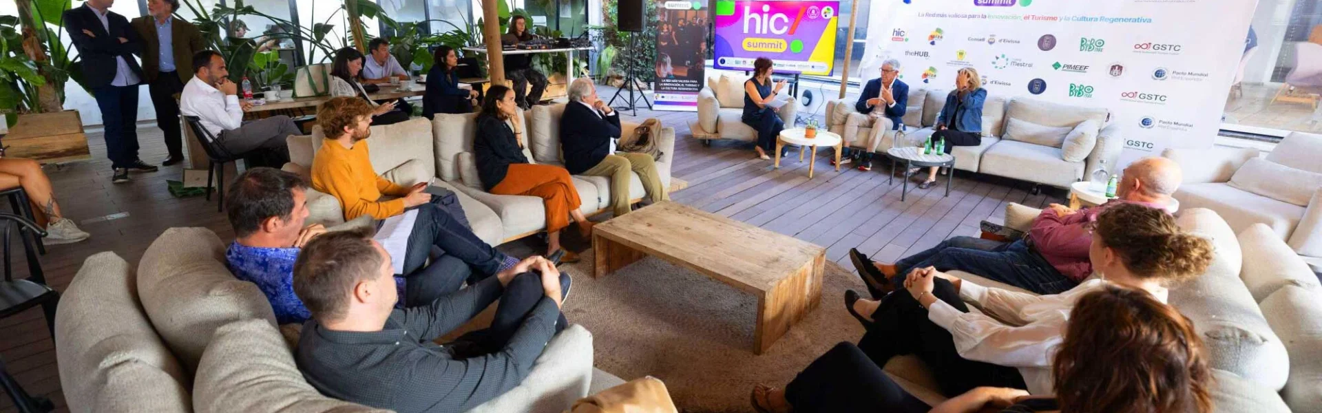 A moment from the presentation 'Tourism, Oceans, and Nature-Inspired Science' during the HIC Summit, this Thursday at The Hub Ibiza. / Vicent Marí