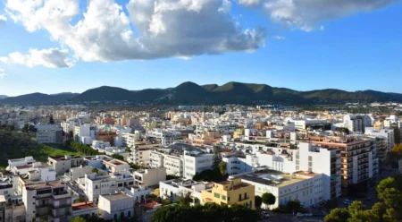 Spanish Landlords Could Face €15,500 Payout to Reclaim Rentals