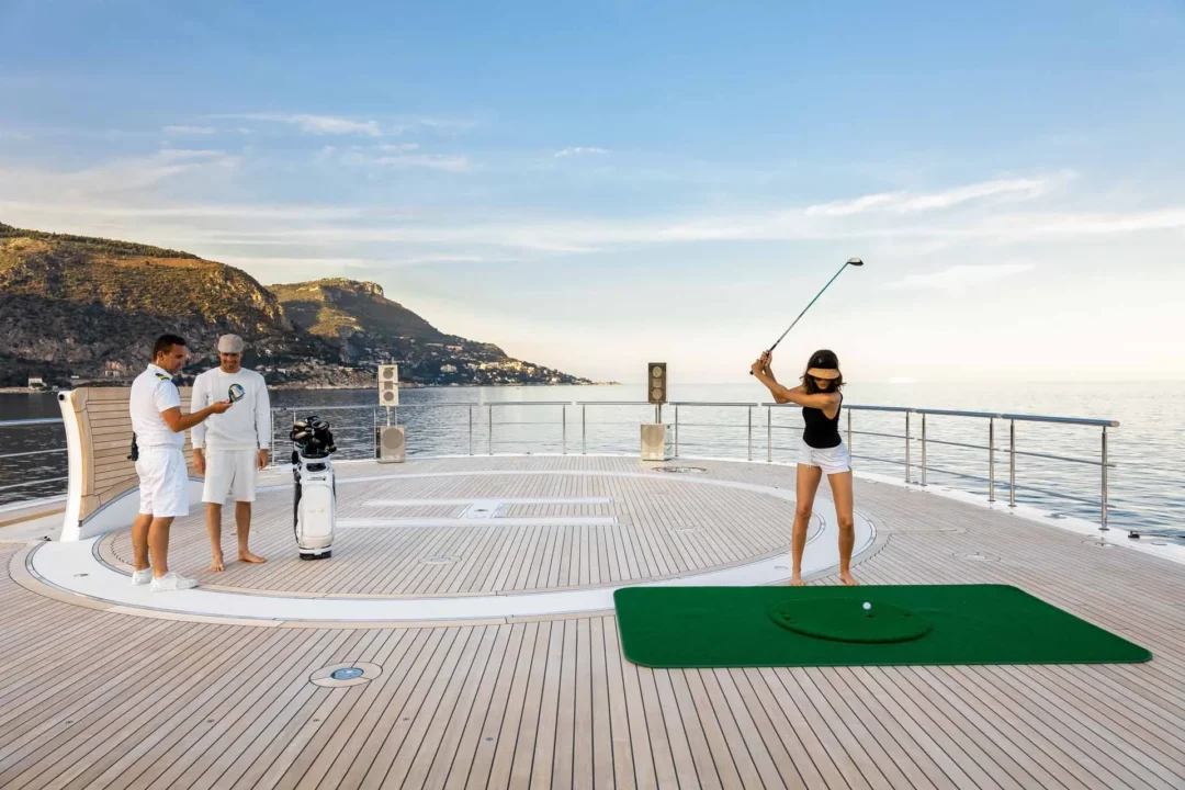 Lady S, the megayacht that sparks controversy in Ibiza for its golf course. /edmiston.com