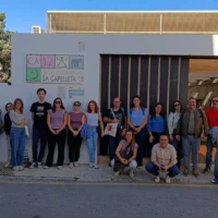 The teachers, before the Center d'Interpretació de sa Capelleta / DI
