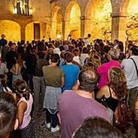 Archive photo of a theatrical visit to Dalt Vila / VICENT MARÍ